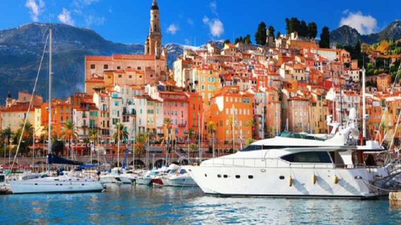 Designing Your Perfect Cannes Charter Itinerary